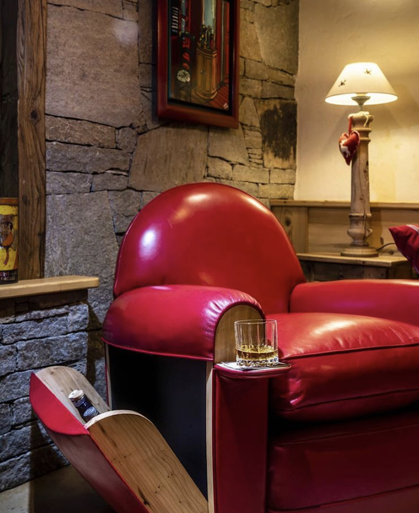 fauteuil-club-bar-chalet-mounier-ski-montage-les-arcs